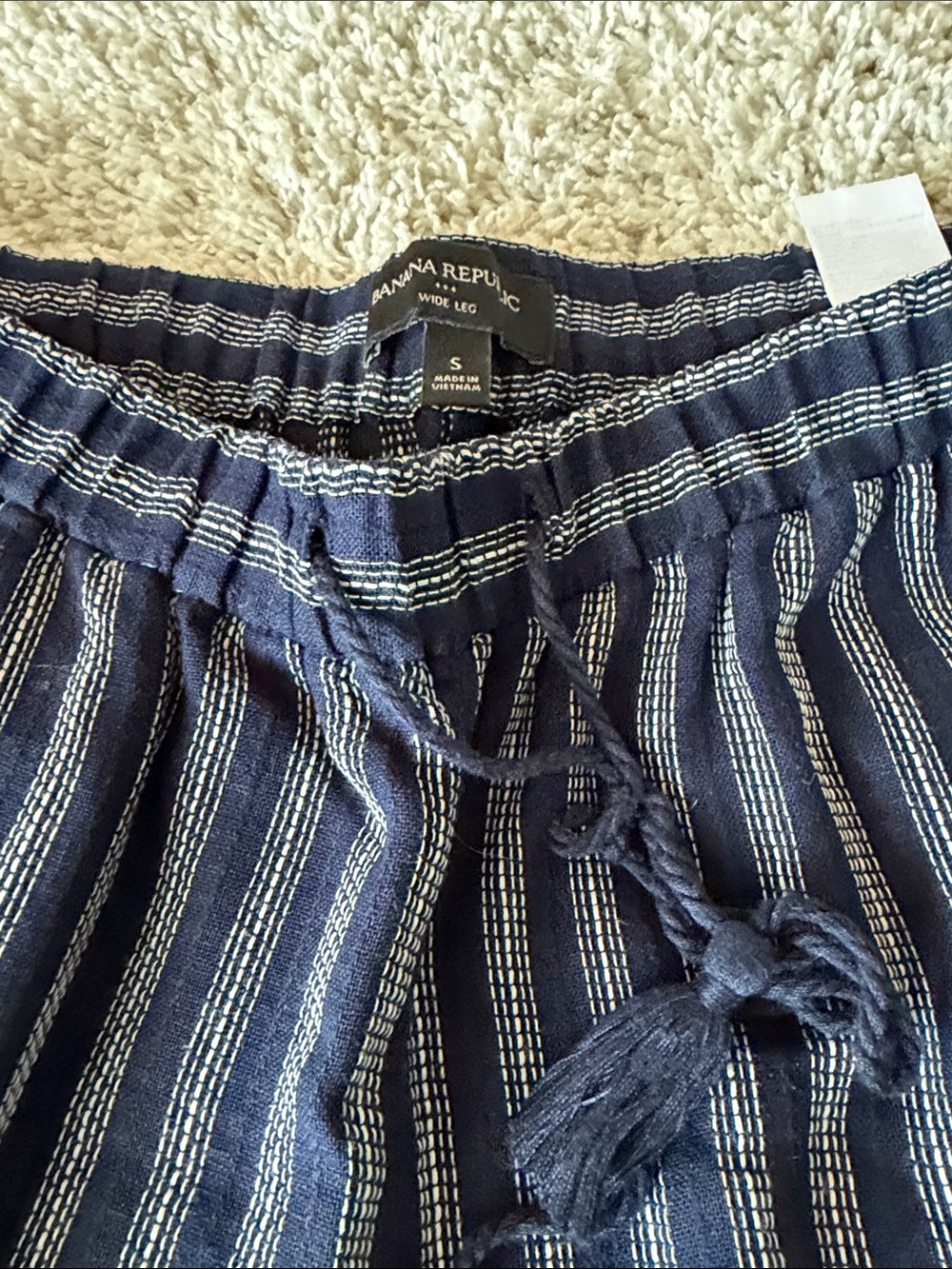 Banana Republic Navy and White Striped Wide-Leg Pants - Picture 4 of 6